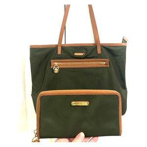 Michael Kors Matching Tote Bag and Wallet
